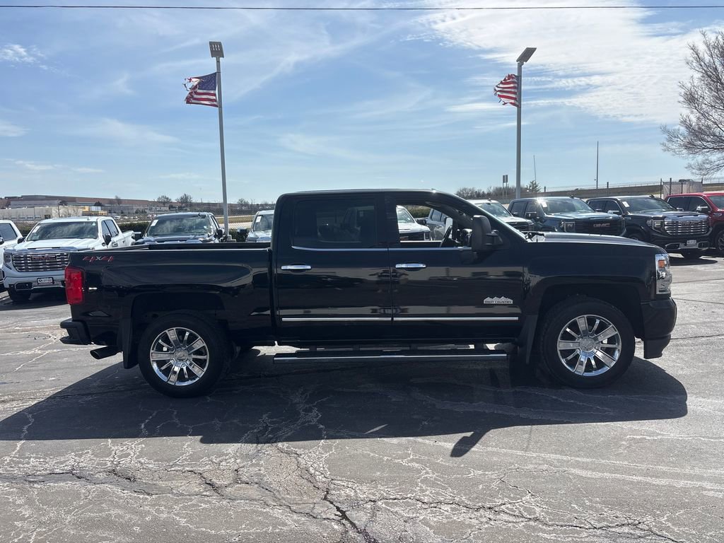 Used 2018 Chevrolet Silverado 1500 High Country image 4
