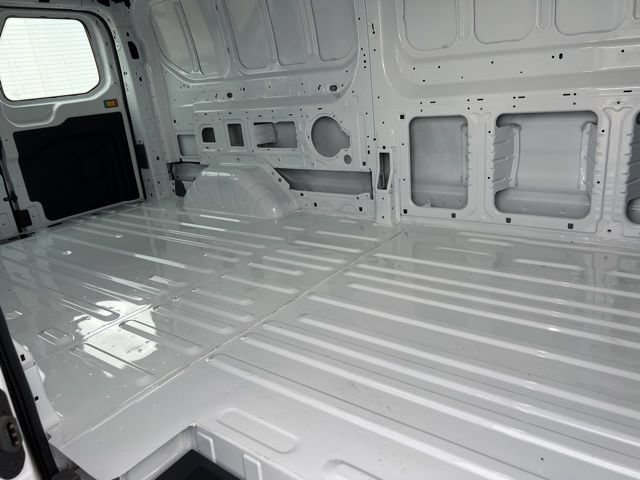 New 2023 Ford Transit 150 Low Roof RWD image 21