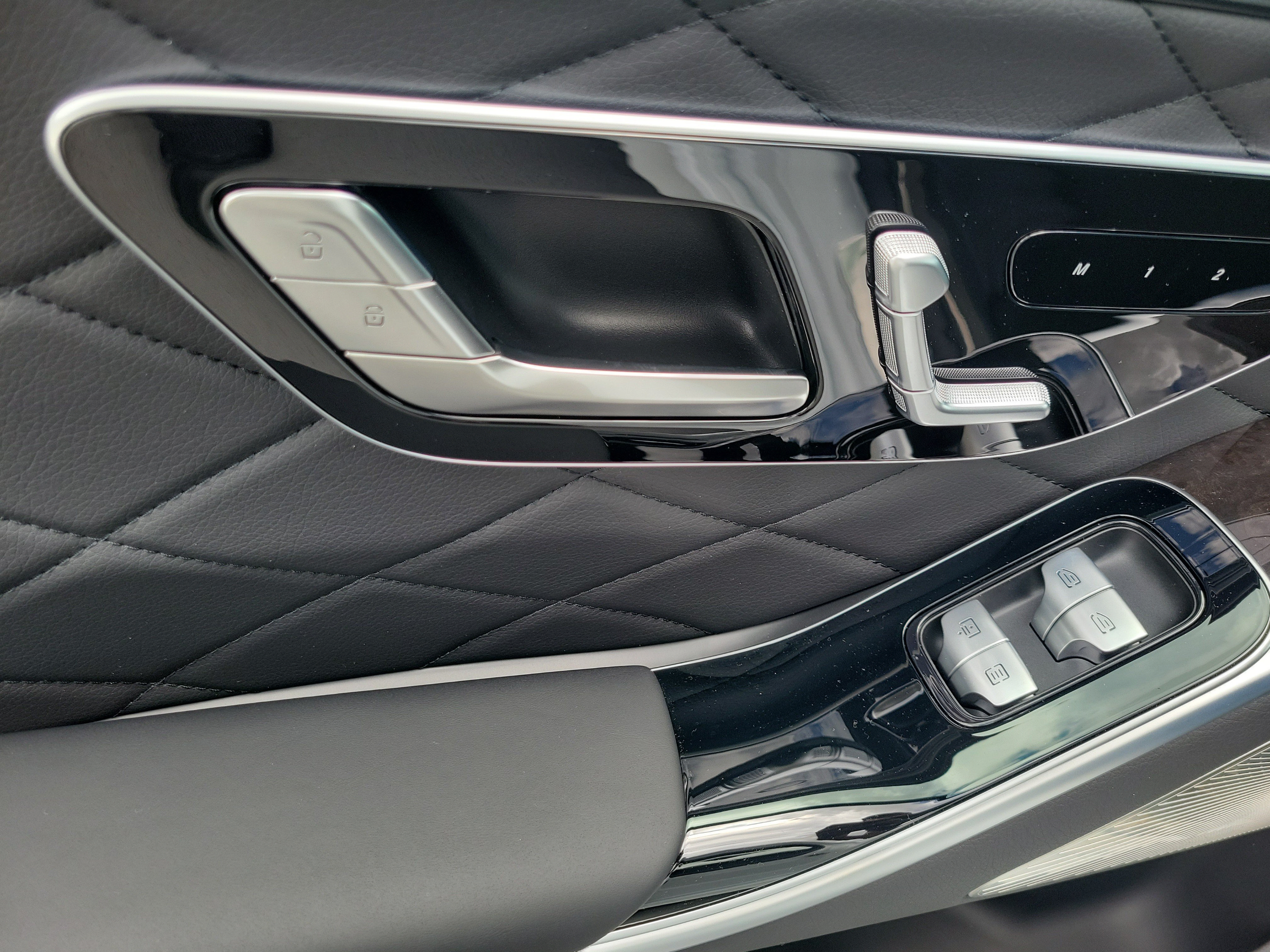 New 2027 Mercedes-Benz S 580 4MATIC Sedan image 8