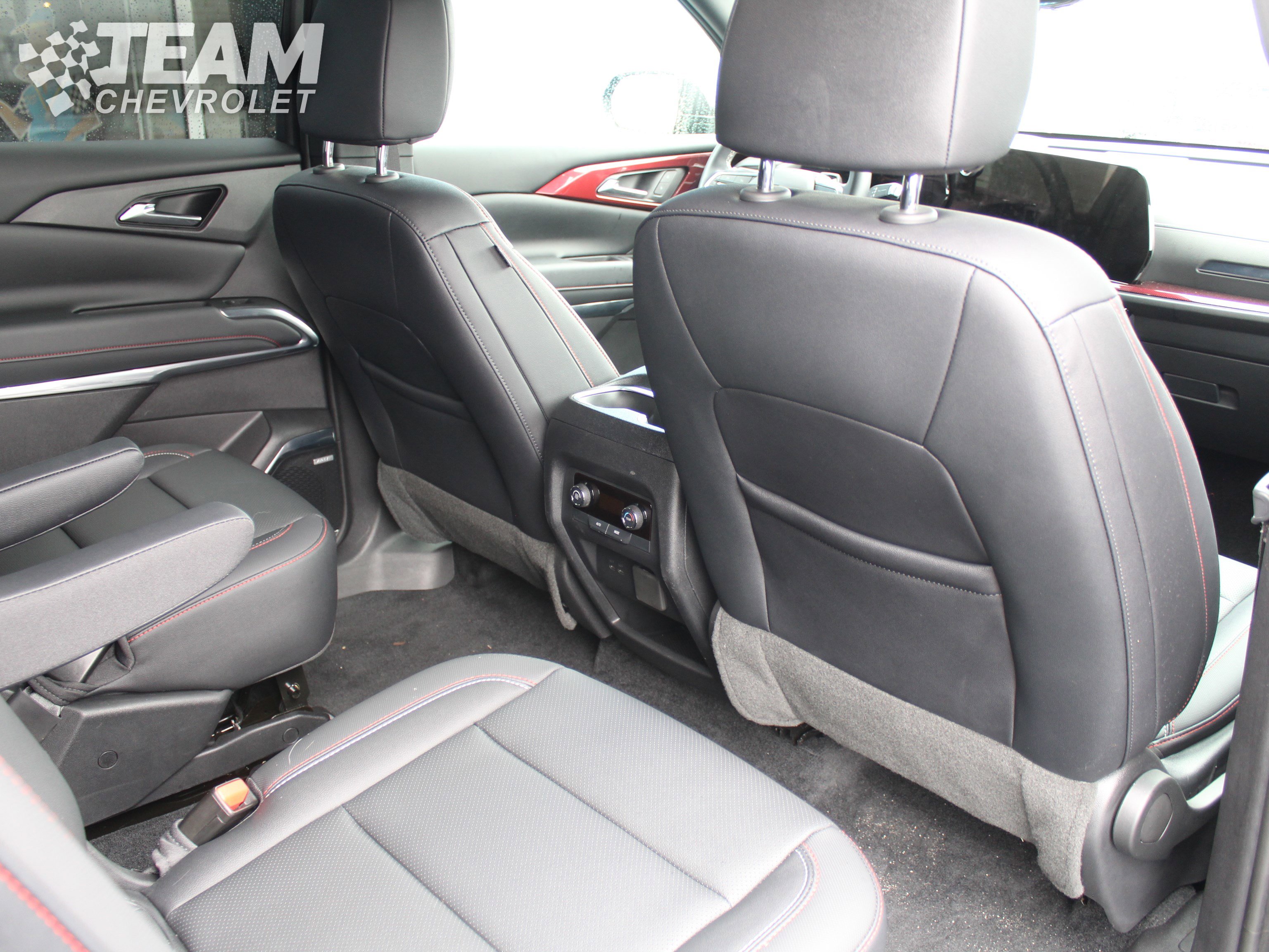 Used 2024 Chevrolet Traverse Z71 w/ Enhanced Driving Package image 24