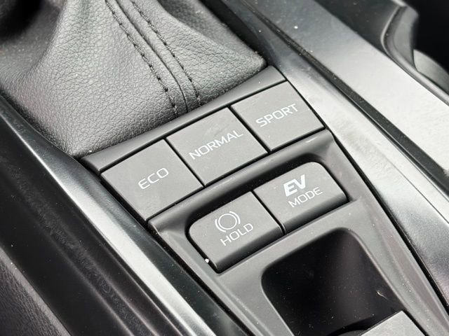 Used 2025 Toyota Camry SE image 21