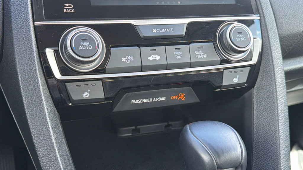 Used 2016 Honda Civic Touring image 14