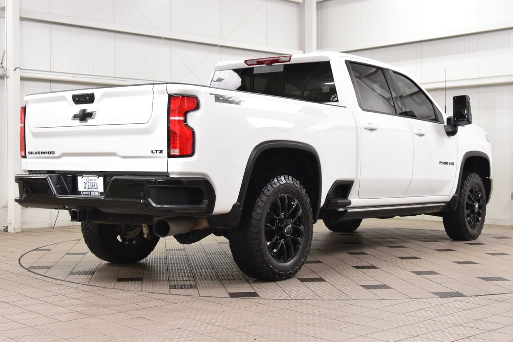 Used 2025 Chevrolet Silverado 2500 LTZ w/ LTZ Plus Package AWD/4WD image 8