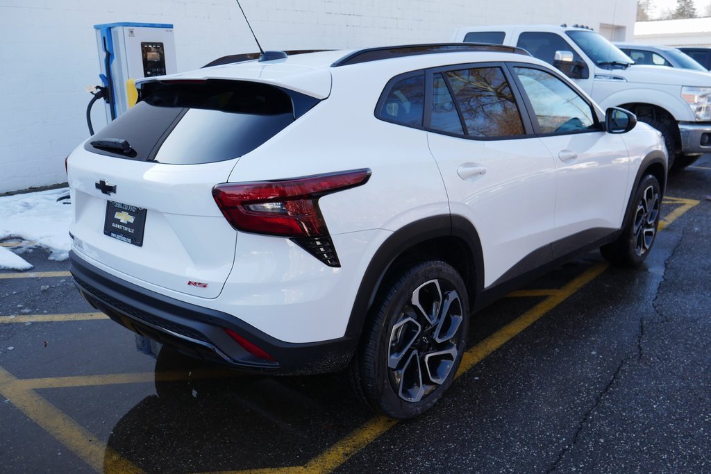 New 2026 Chevrolet Trax RS image 7