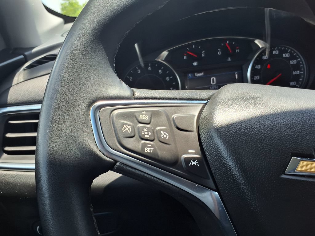Used 2024 Chevrolet Equinox LT FWD image 23