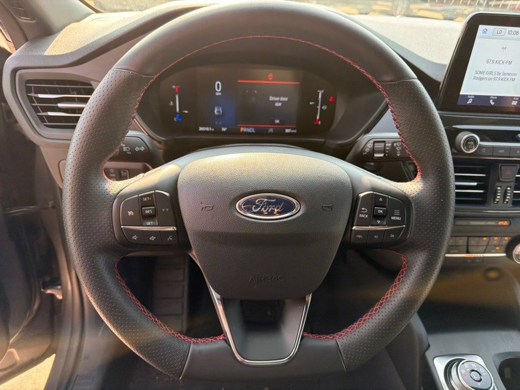Used 2025 Ford Escape ST-Line AWD/4WD image 18