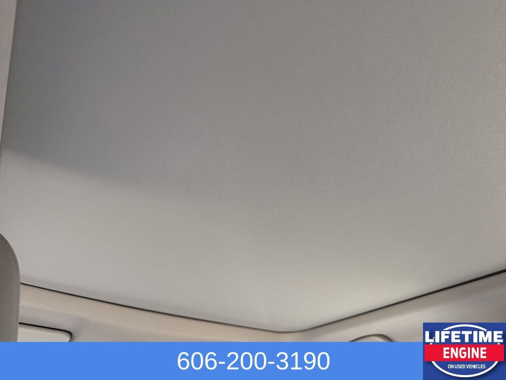 Used 2023 Nissan Ariya FWD image 18