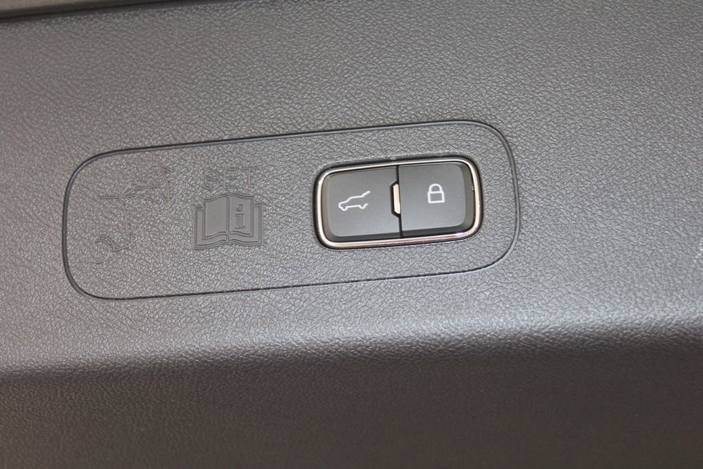 New 2025 Lincoln Aviator Reserve w/ Luxury Package image 15