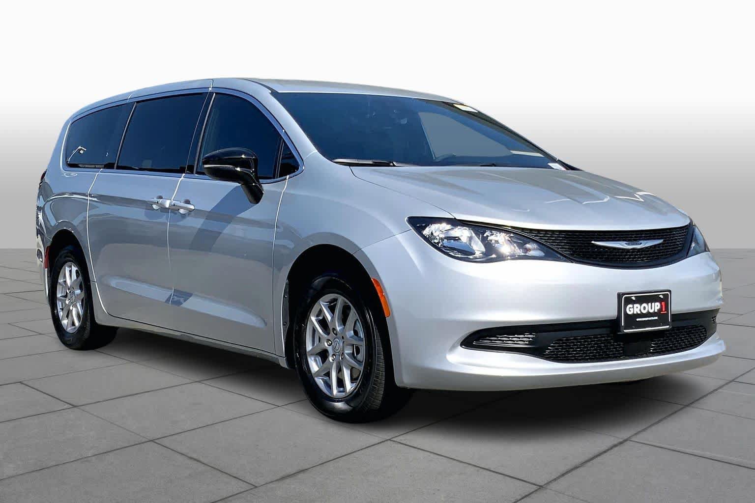 New 2026 Chrysler Voyager LX FWD image 2