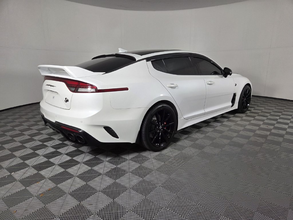Used 2022 Kia Stinger GT2 w/ Scorpion Package RWD image 5