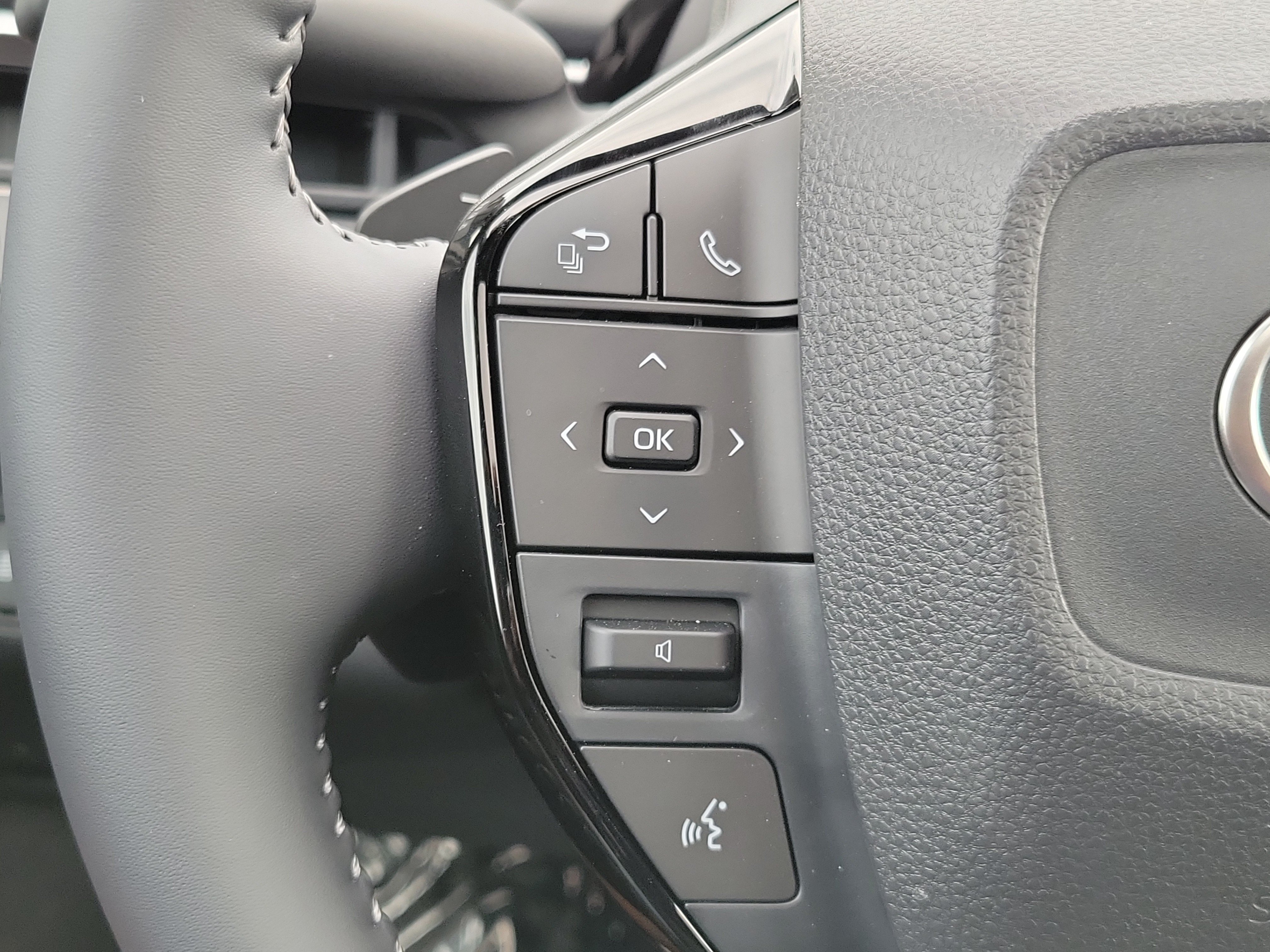 New 2026 Toyota C-HR AWD/4WD image 24