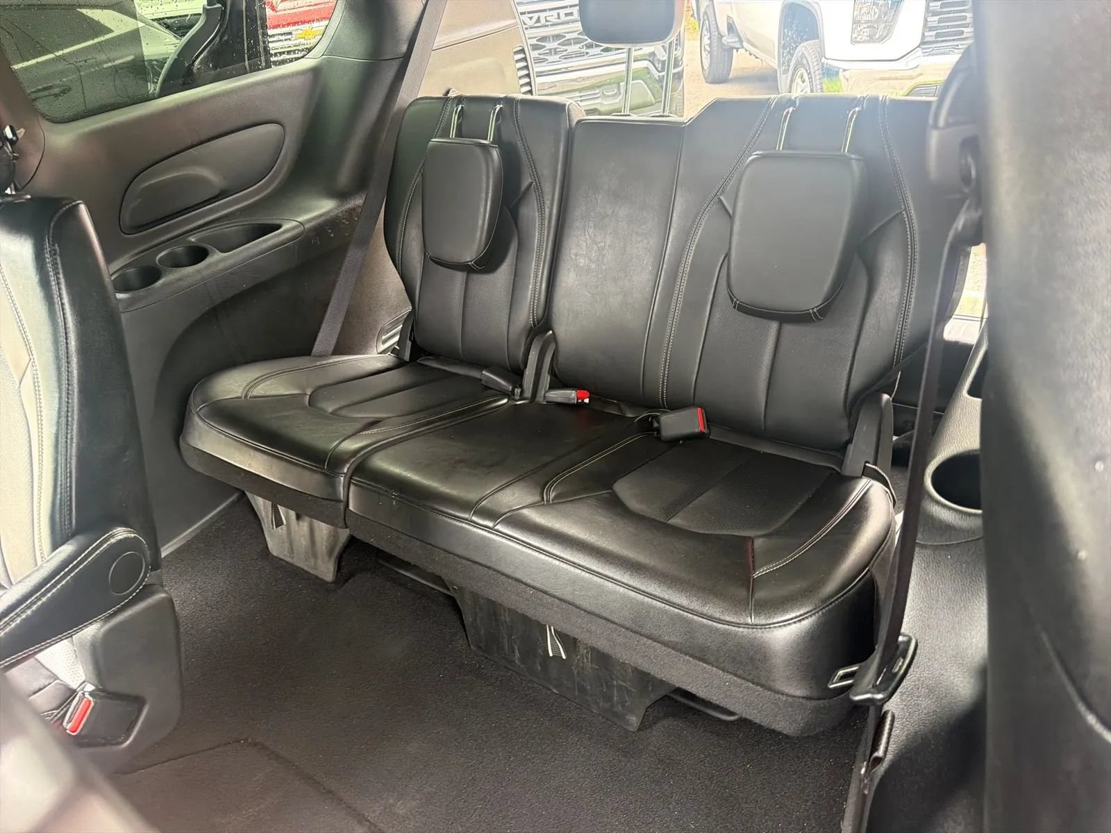 Used 2025 Chrysler Pacifica Select FWD image 17