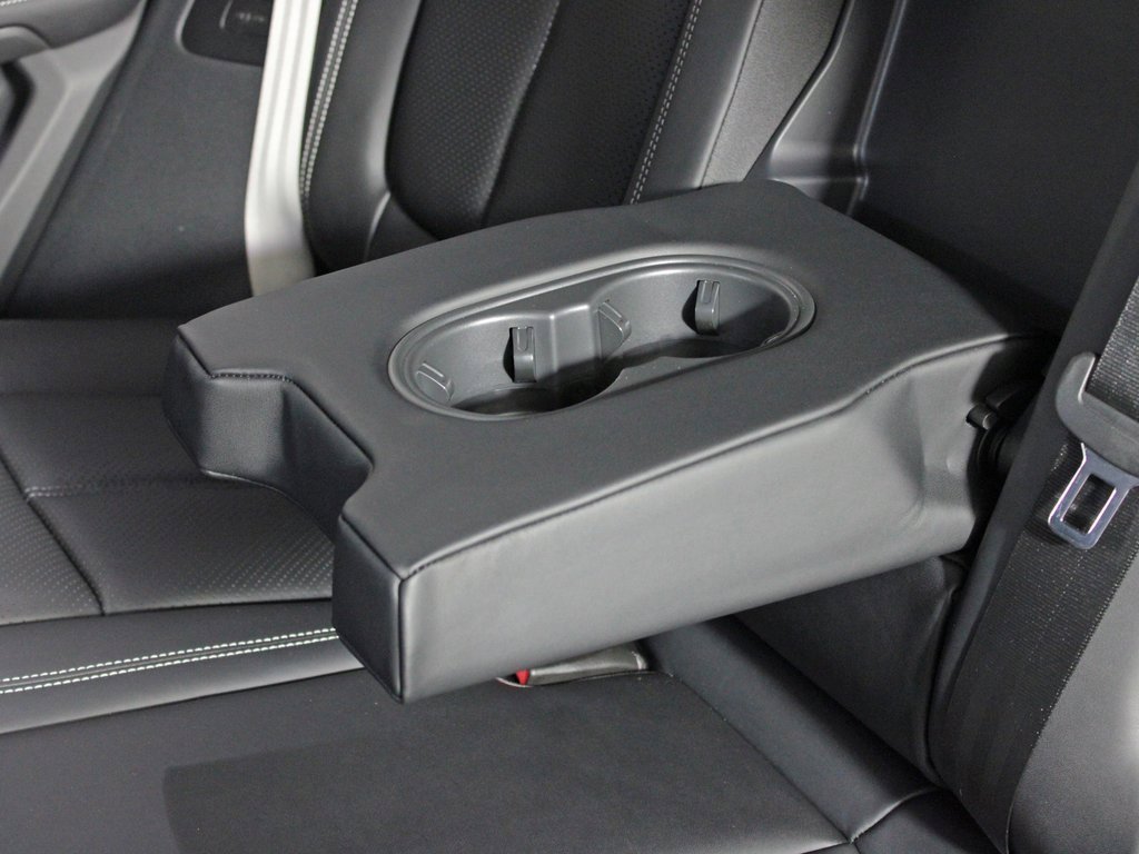 Used 2025 Porsche Macan image 35