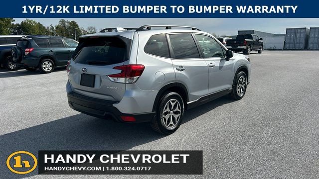 Used 2022 Subaru Forester Premium image 3