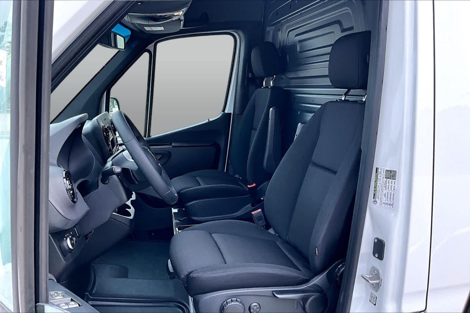 New 2026 Mercedes-Benz Sprinter 2500 image 7