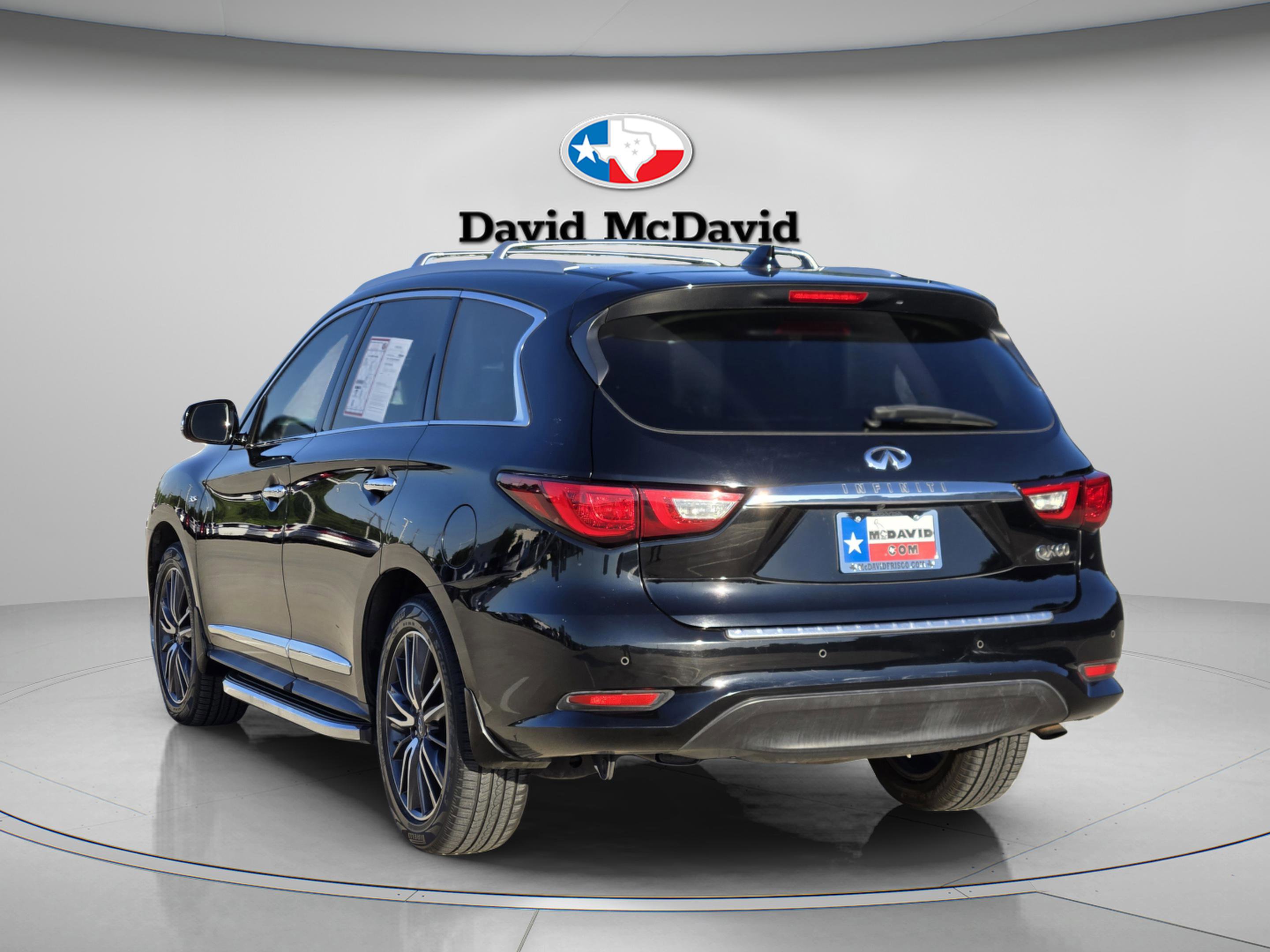 Used 2017 INFINITI QX60 FWD w/ Deluxe Technology Package image 4