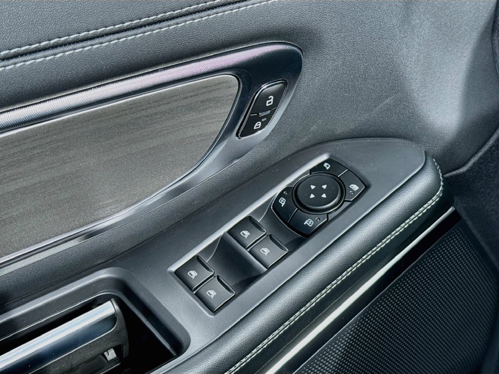 New 2027 Ford Expedition Platinum RWD image 18