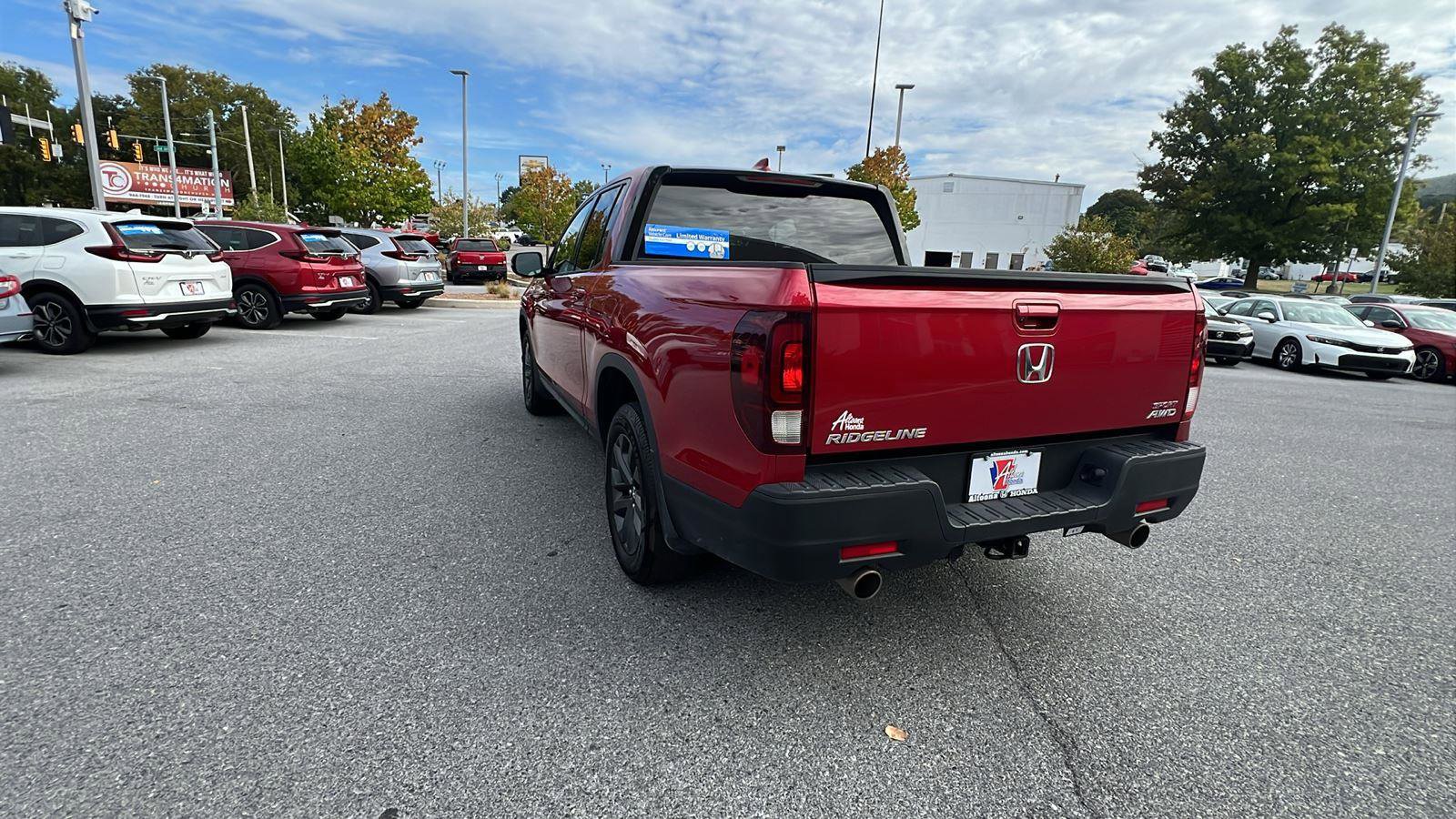 Used 2023 Honda Ridgeline Sport image 6