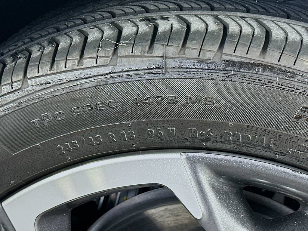 Used 2024 Chevrolet Malibu LT FWD image 33
