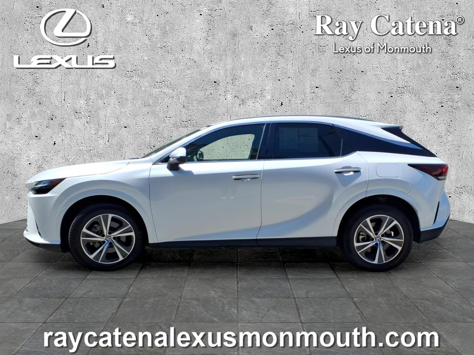 Used 2023 Lexus RX 350 Premium w/ Accessory Package AWD/4WD image 4