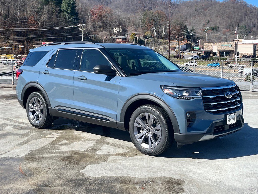 New 2026 Ford Explorer Active w/ Active Comfort Package