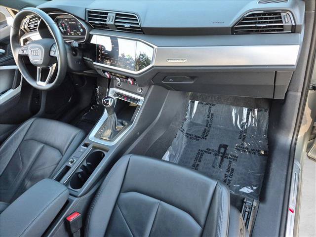 Certified 2023 Audi Q3 2.0T Premium w/ Convenience Package AWD/4WD image 19