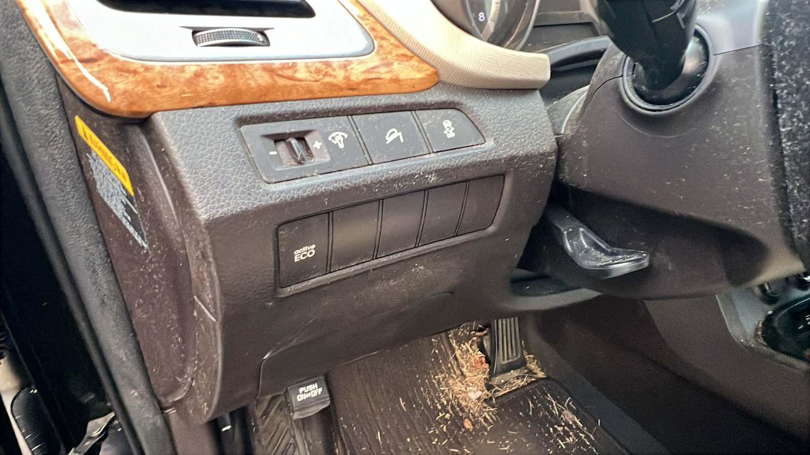 Used 2015 Hyundai Santa Fe Sport w/ Option Group 02 image 25