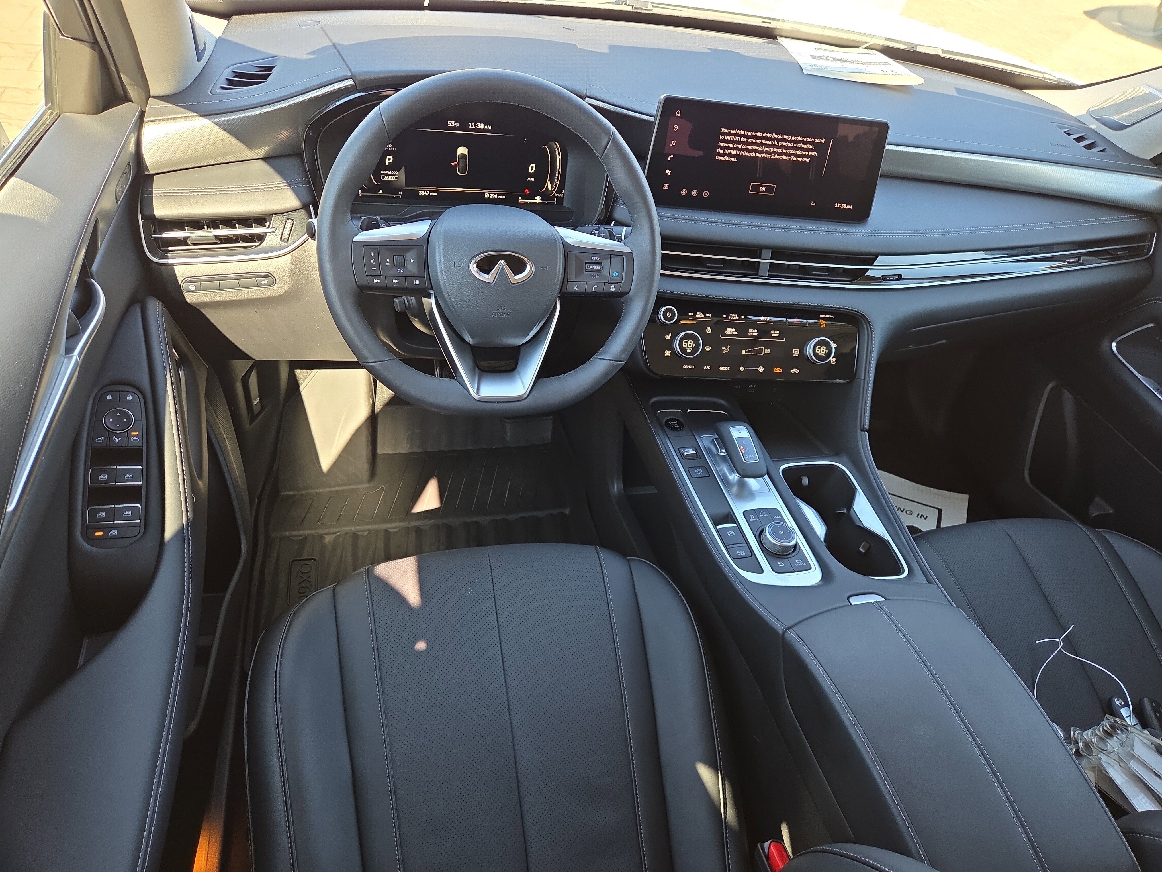 Used 2026 INFINITI QX60 Luxe w/ Cargo Package image 7