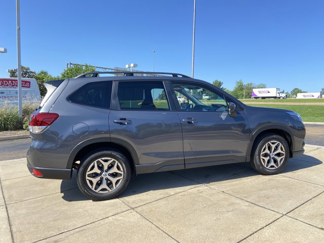 Used 2024 Subaru Forester Premium AWD/4WD image 12