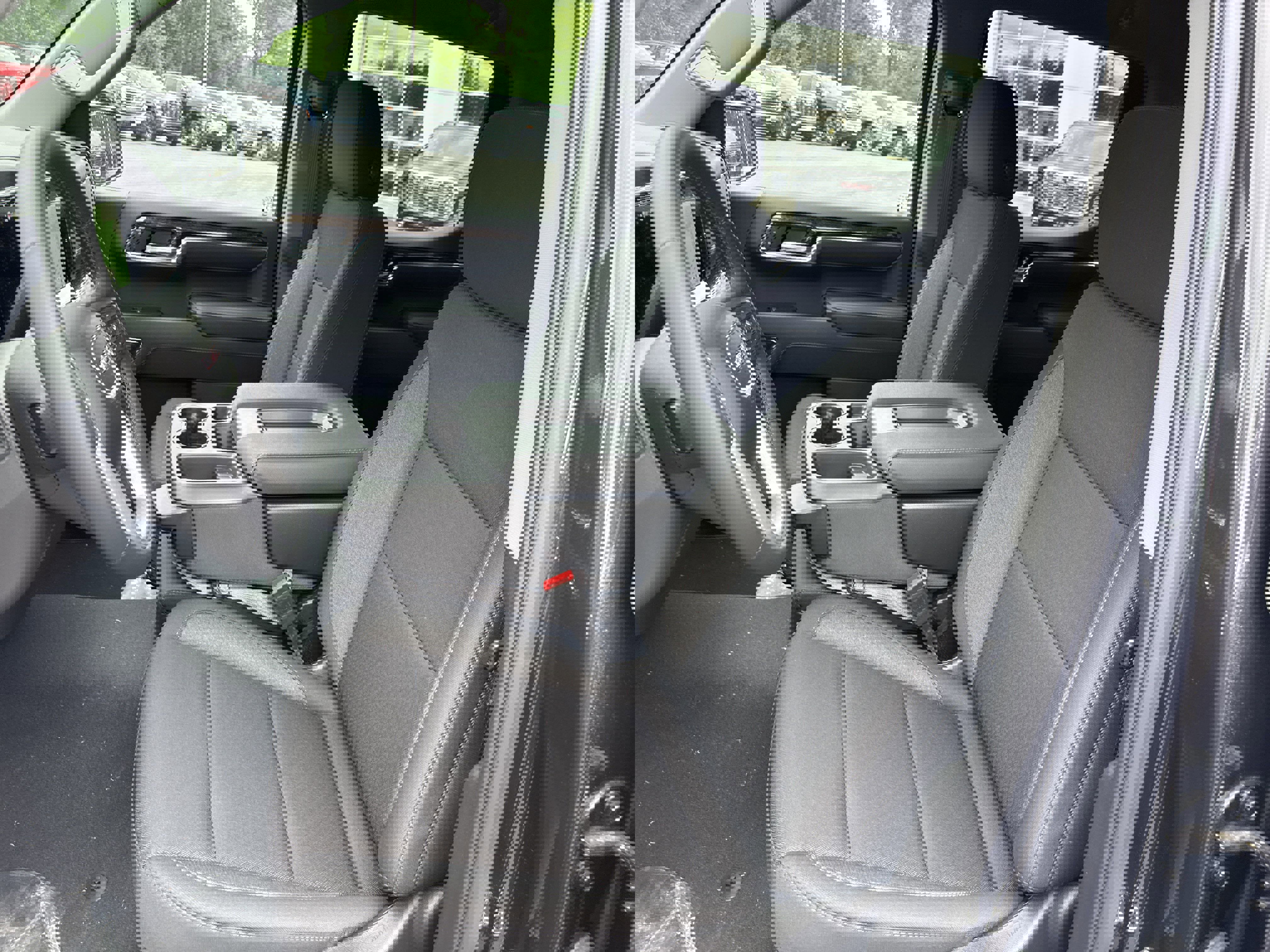 New 2025 GMC Sierra 1500 SLE w/ Preferred Package image 12