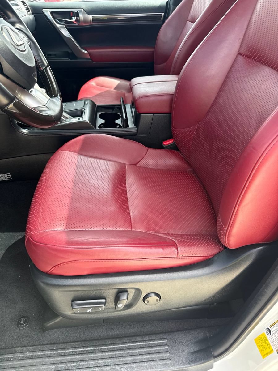 Used 2022 Lexus GX 460 Luxury w/ Sport Design Package AWD/4WD image 16