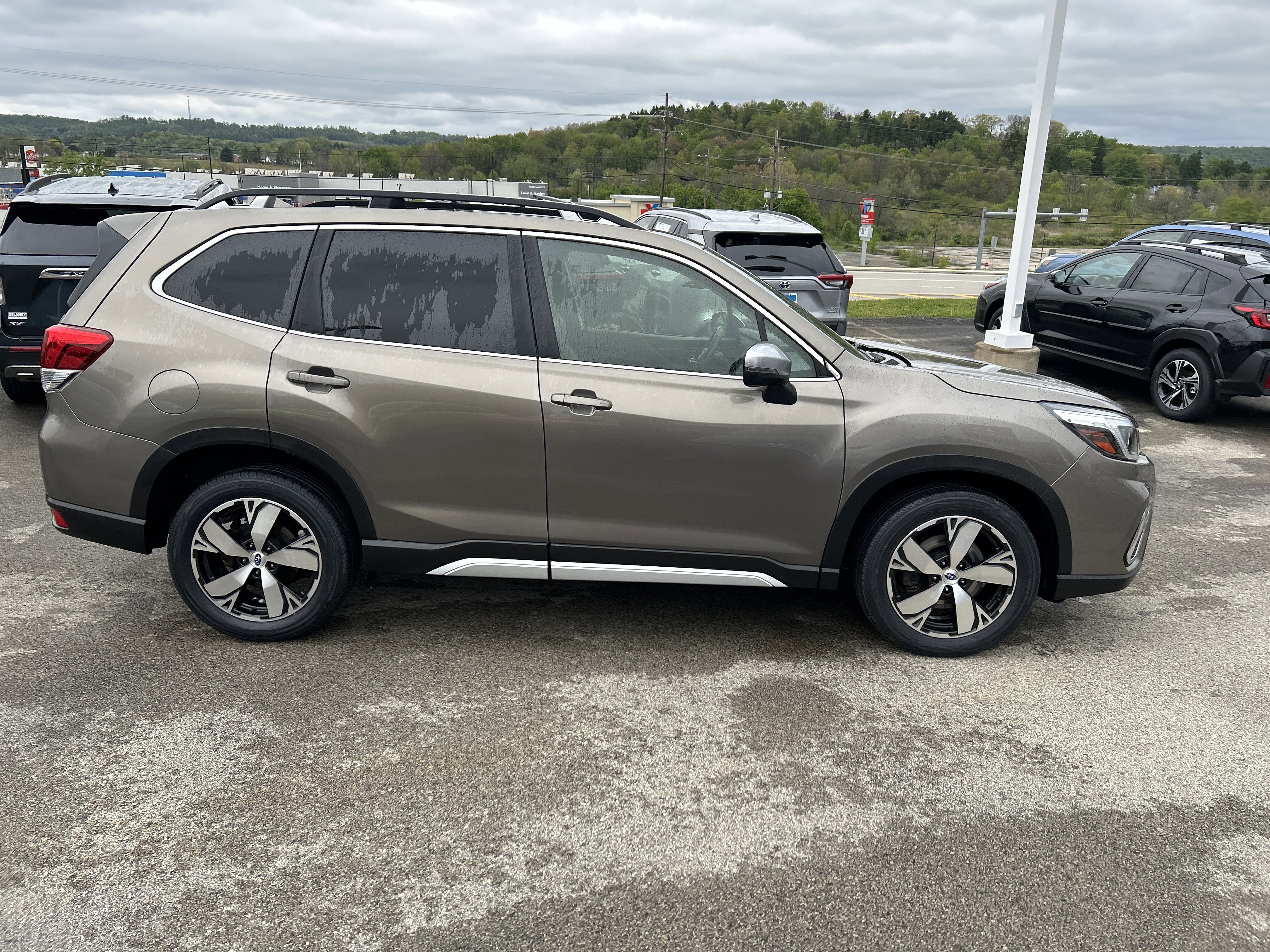 Used 2020 Subaru Forester Touring w/ Popular Package #2 AWD/4WD image 5