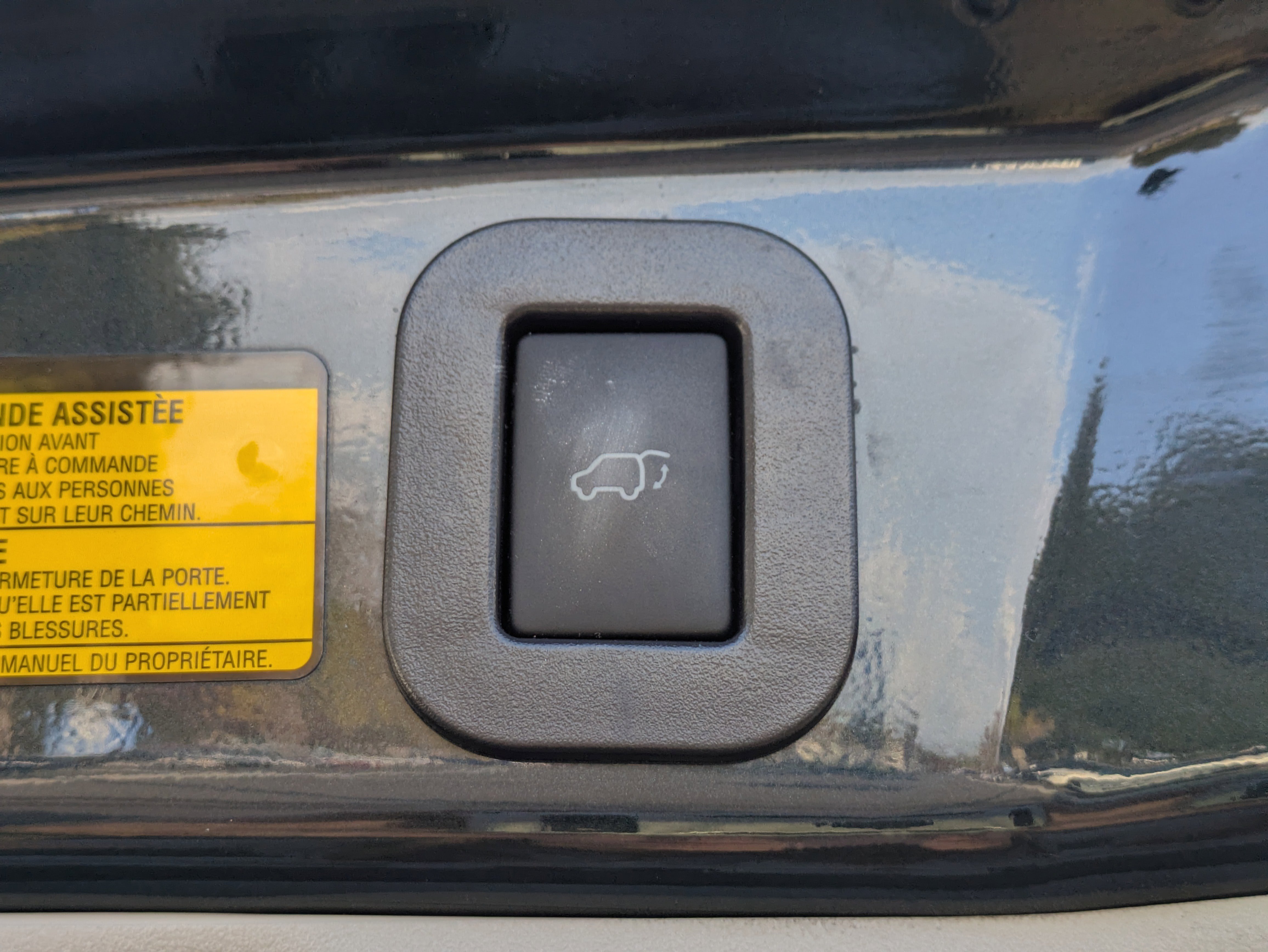 Used 2013 Toyota Venza XLE image 17