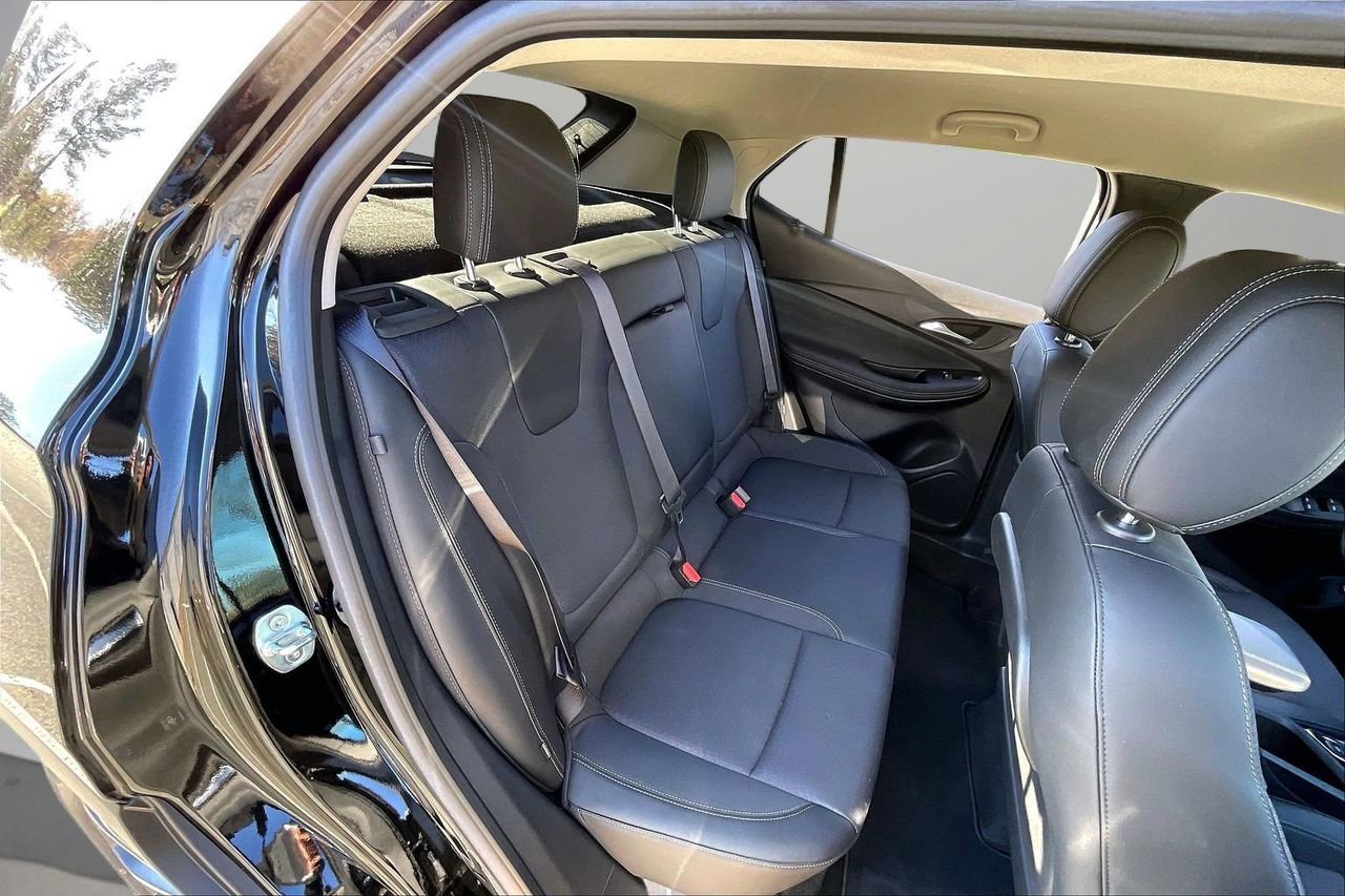 Used 2023 Buick Encore GX Select image 23