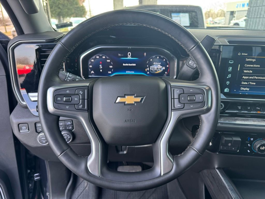 Used 2024 Chevrolet Silverado 3500 LTZ w/ LTZ Convenience Package image 8