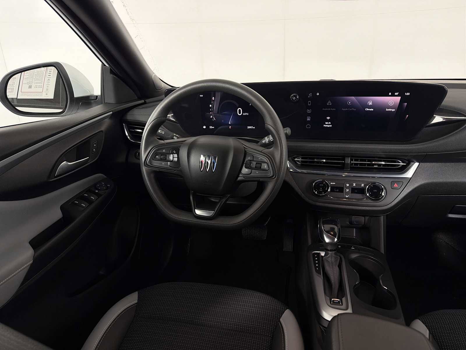 Used 2025 Buick Envista Preferred image 20