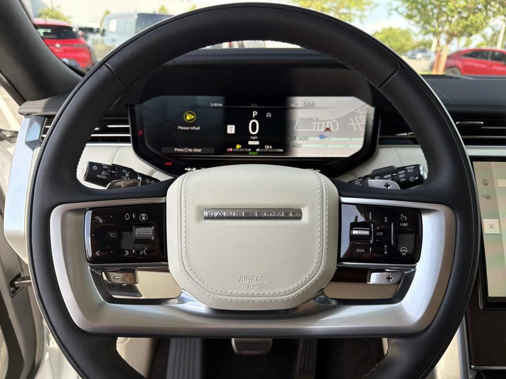 Used 2025 Land Rover Range Rover SE AWD/4WD image 26