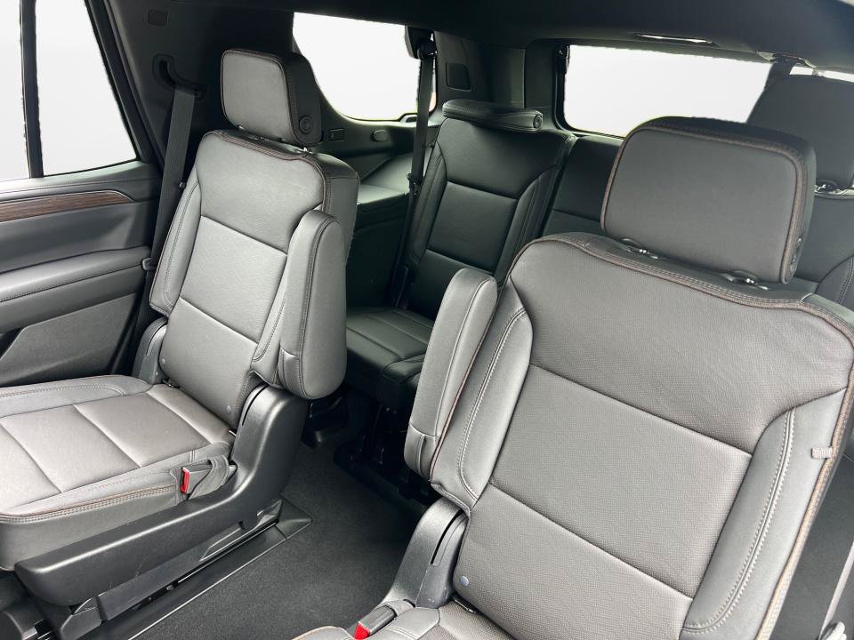 Certified 2023 Chevrolet Tahoe High Country AWD/4WD image 12