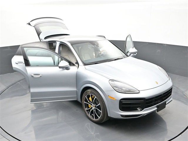 Used 2022 Porsche Cayenne Turbo image 31