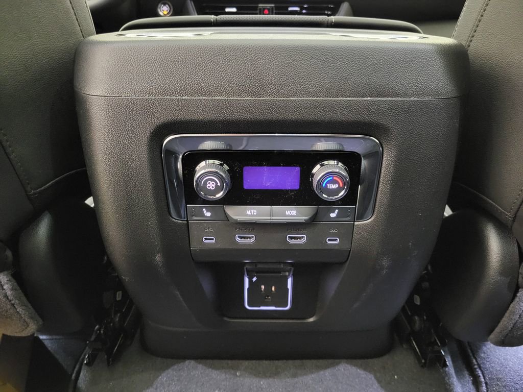 New 2026 Chevrolet Tahoe Premier image 23