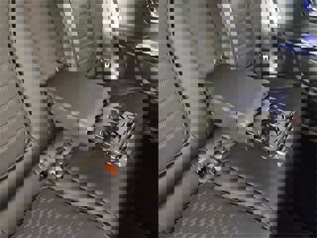 Certified 2025 Mercedes-Benz GLC 300 4MATIC image 37