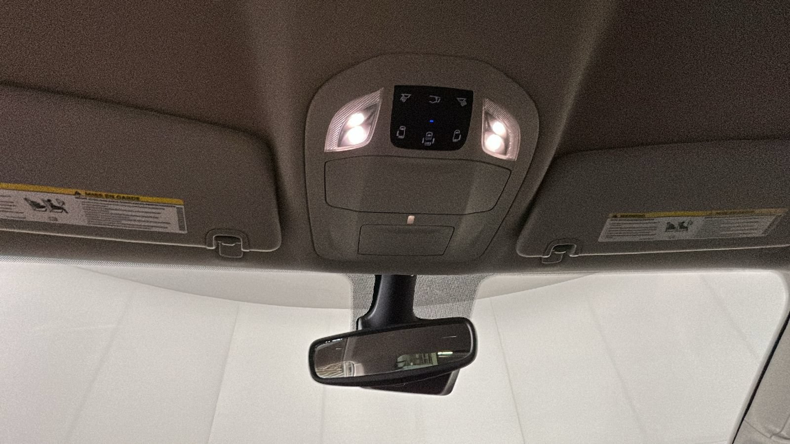 Used 2023 Chrysler Voyager LX FWD image 30