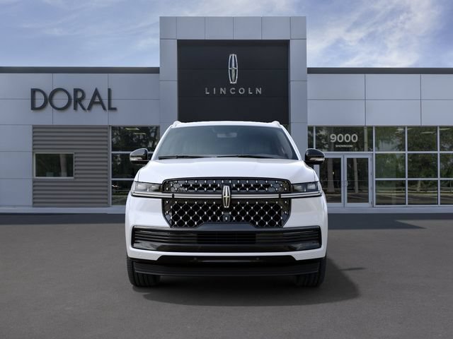 New 2027 Lincoln Navigator Black Label RWD image 3