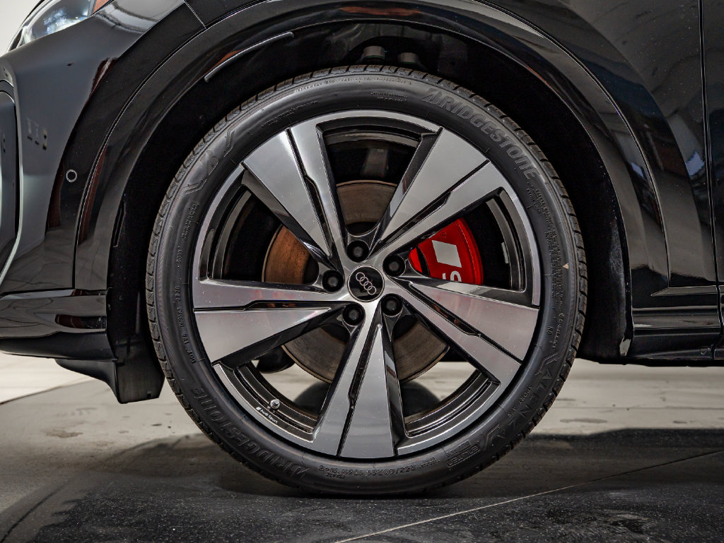 New 2026 Audi SQ5 Prestige AWD/4WD image 10