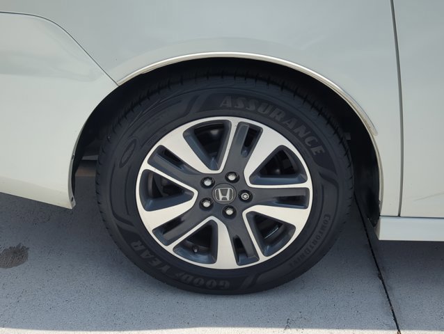 Used 2016 Honda Odyssey Touring Elite image 20