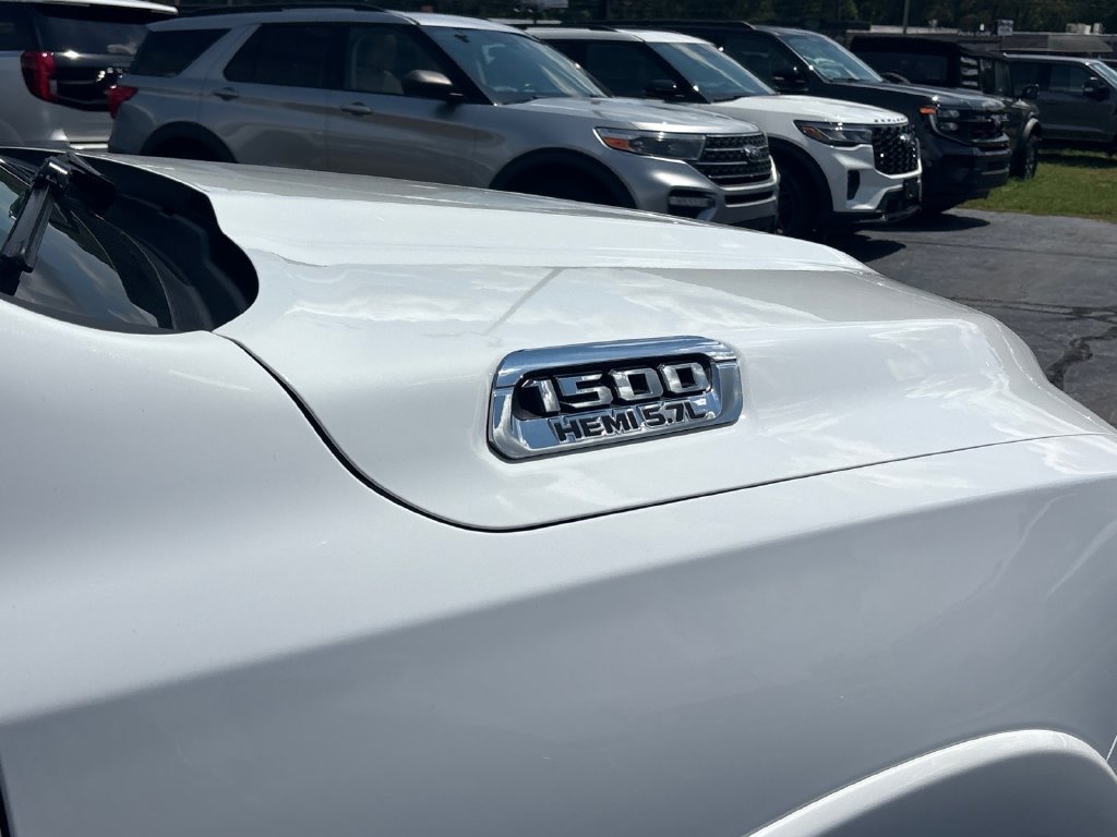 Used 2022 RAM 1500 Limited AWD/4WD image 12