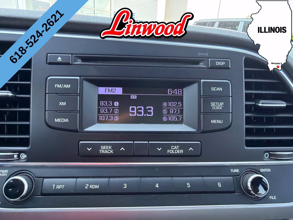 Used 2017 Hyundai Elantra SE FWD image 18