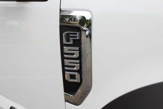 Used 2019 Ford F550 2WD Regular Cab Super Duty image 14
