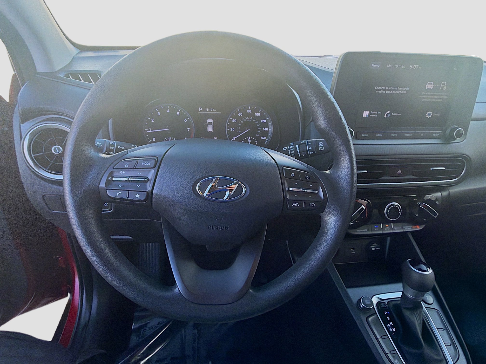 Used 2023 Hyundai Kona SEL image 8