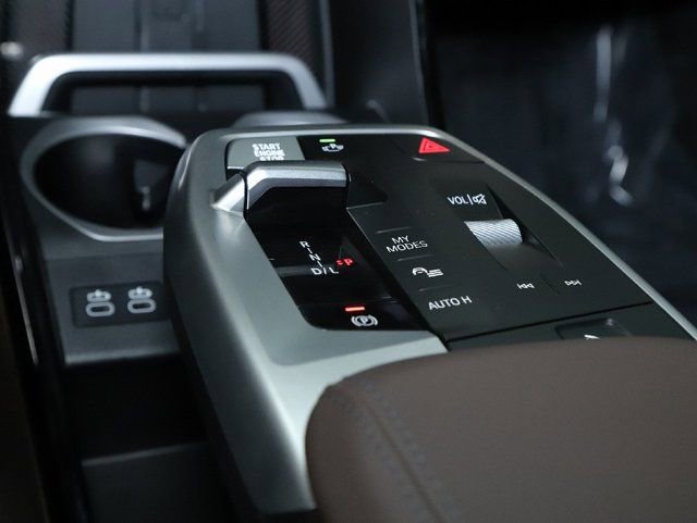 Certified 2025 BMW X2 xDrive28i w/ Premium Package image 28